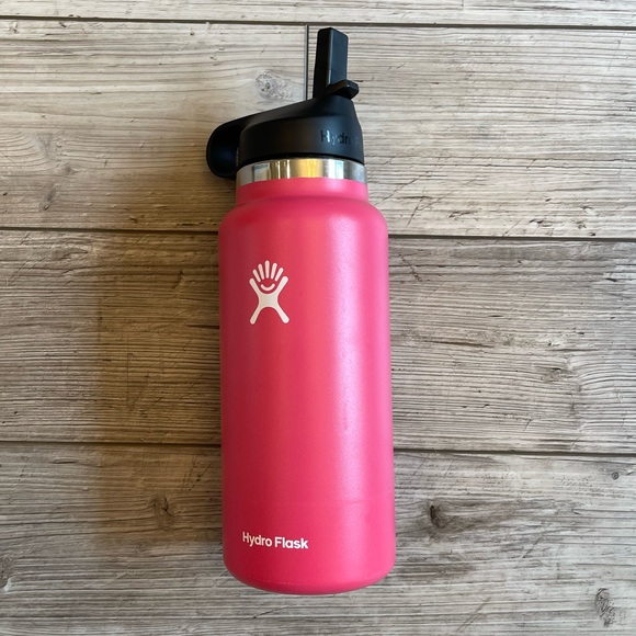 Hydro Flask | Magenta Bottle with Spout Lid | 32 Oz - Picture 1 of 5